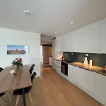 Sea View, 2 Bedroom Apartmán Tromsø