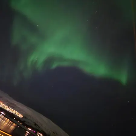 Sea View, 2 Bedroom *