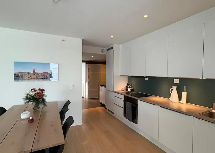 Sea View, 2 Bedroom Διαμέρισμα Τρόμσο